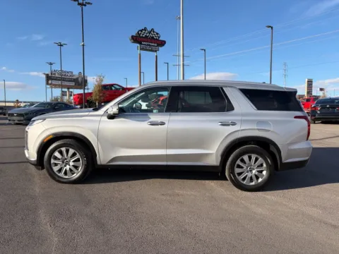 Photos of 2025 Hyundai Palisade SEL Sport Utility 4D for sale in El Paso, TX at Torresdey Motors Alameda