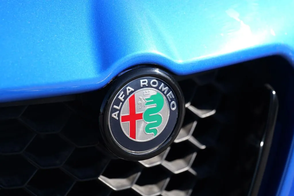 Alfa Romeo Stelvio photo 13