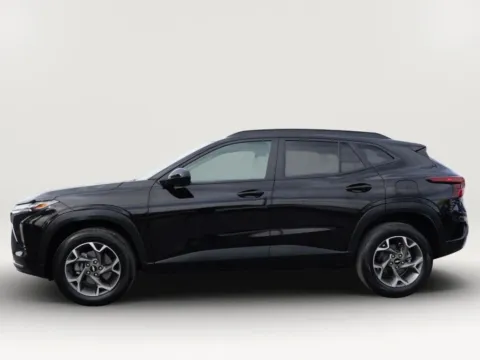 Photos of 2025 Chevrolet Trax LT Sport Utility 4D for sale in El Paso, TX at Torresdey Motors Alameda