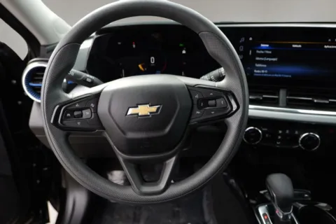 More photos of 2025 Chevrolet Trax LT Sport Utility 4D at Torresdey Motors Alameda, TX