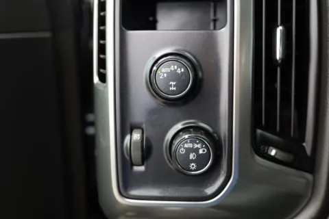 More photos of 2018 Chevrolet Silverado 1500 Crew Cab Z71 LTZ Pickup 4D 5 3/4 ft at Torresdey Motors Alameda, TX