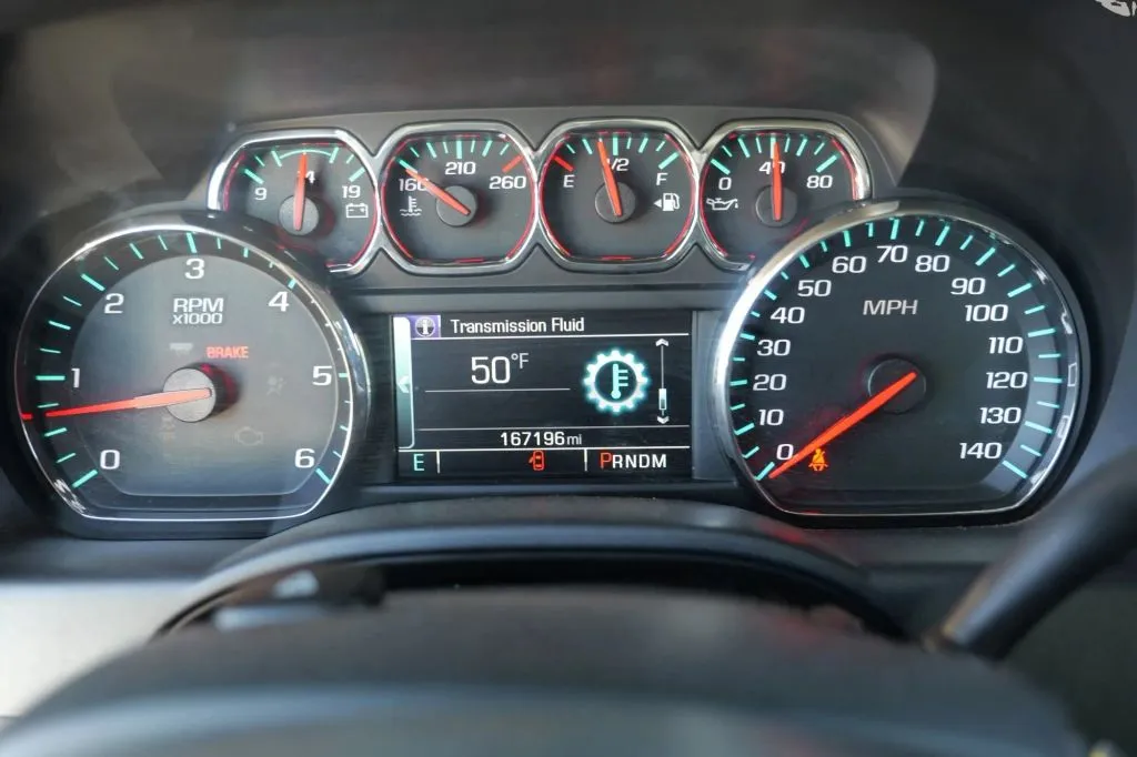 Chevrolet Silverado photo 6