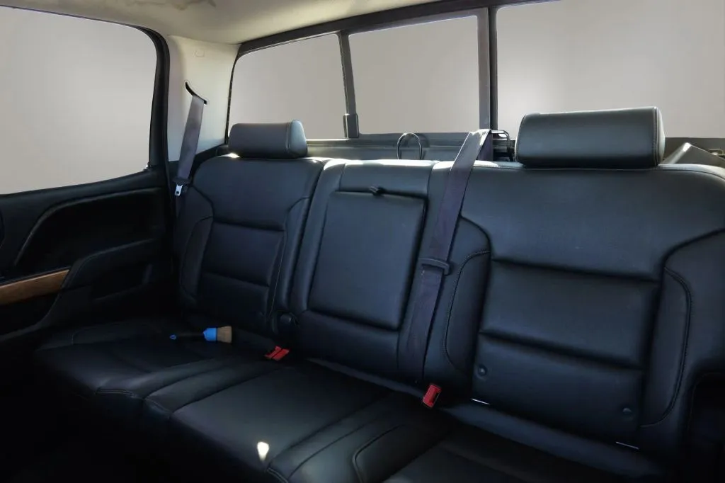 Chevrolet Silverado photo 9