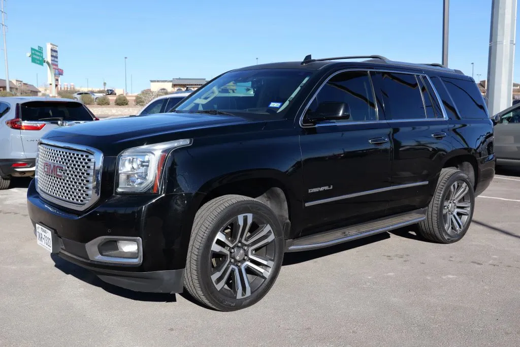 Black 2017 GMC Yukon Denali Sport Utility 4D for sale in El Paso, TX