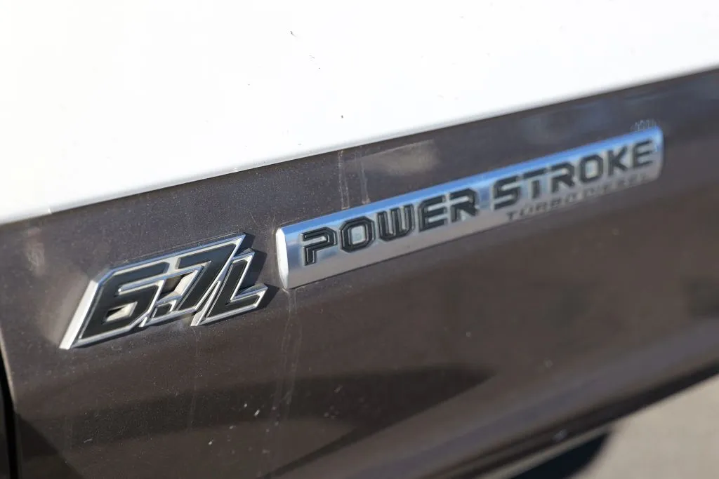 Ford F-450 photo 20