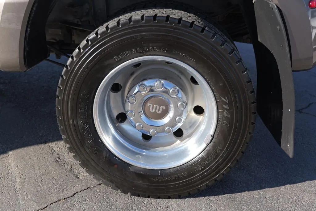 Ford F-450 photo 12