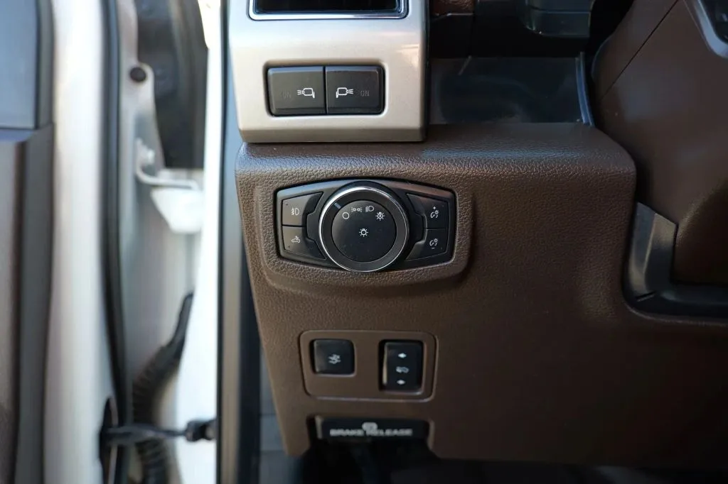 Ford F-450 photo 7