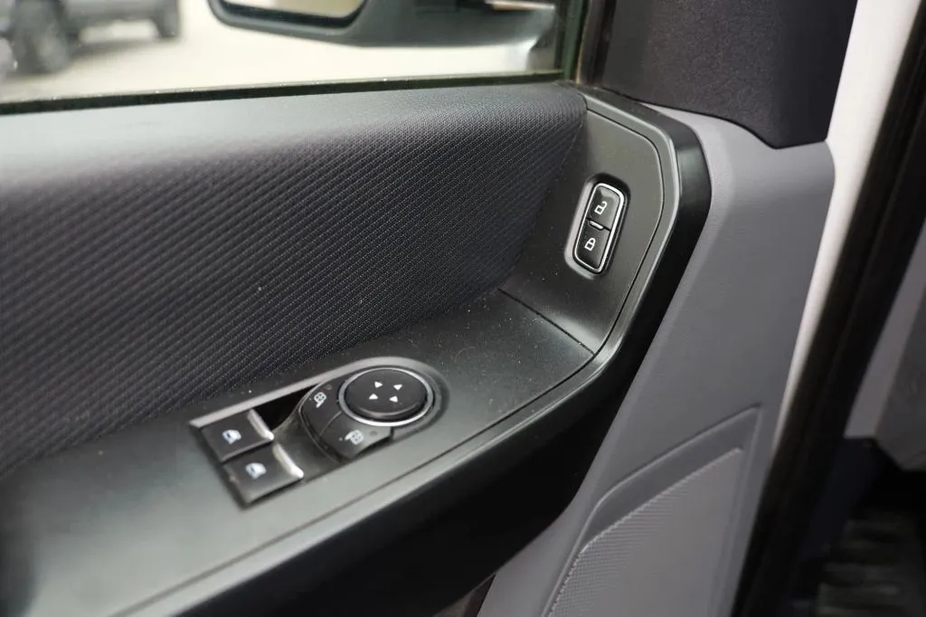 Ford F-150 photo 7