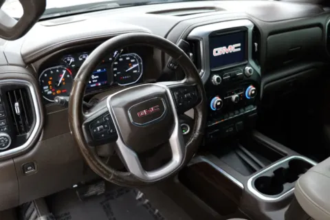 More photos of 2021 GMC Sierra 1500 Crew Cab SLT Pickup 4D 5 3/4 ft at Torresdey Motors Alameda, TX