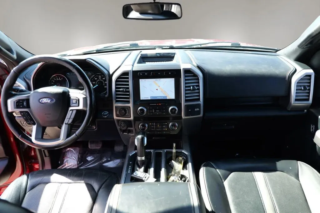 Ford F-150 photo 12