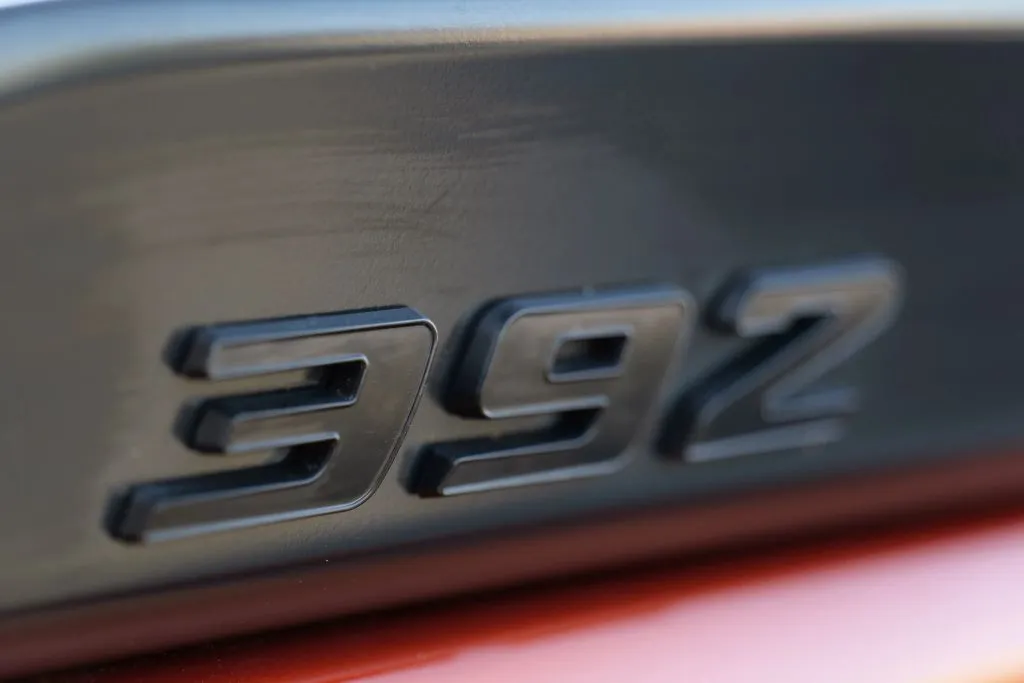 Dodge Challenger photo 13