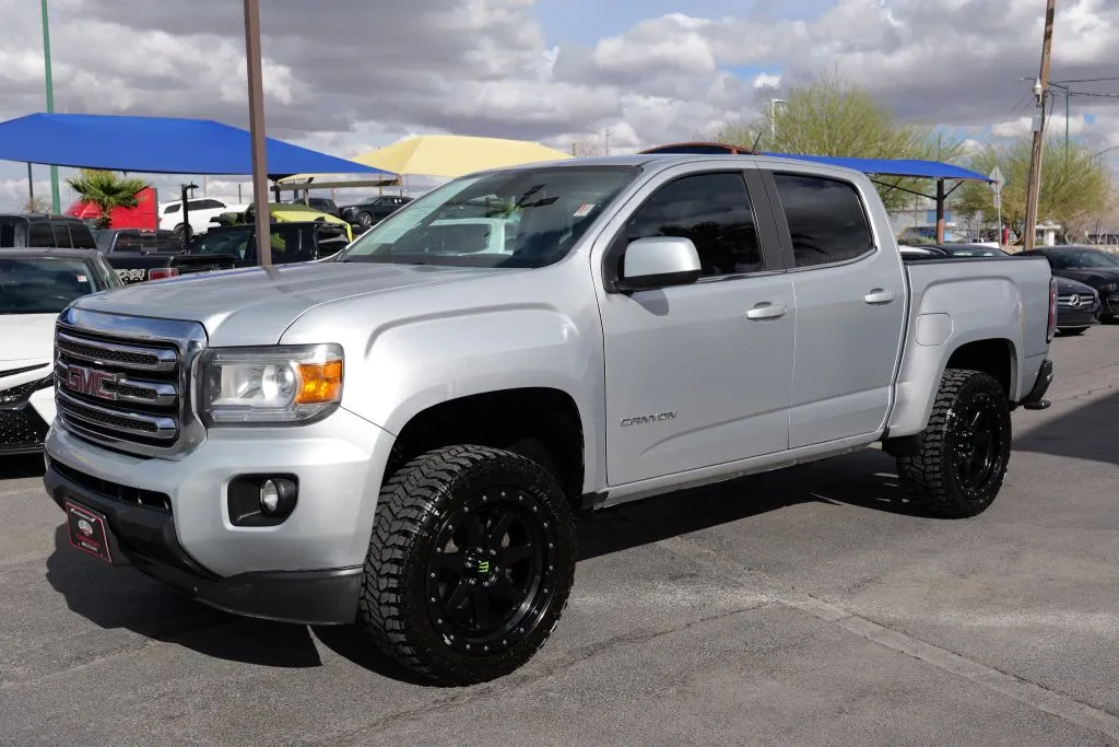 Silver 2019 GMC Canyon Crew Cab SLE Pickup 4D 5 ft for sale in El Paso, TX