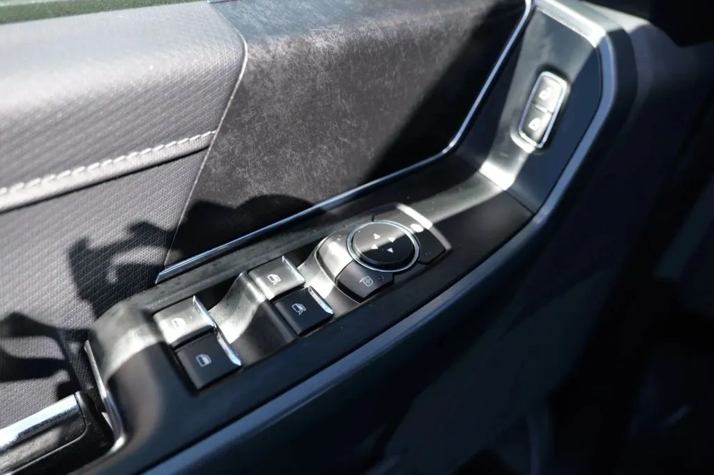 Ford F-150 photo 8