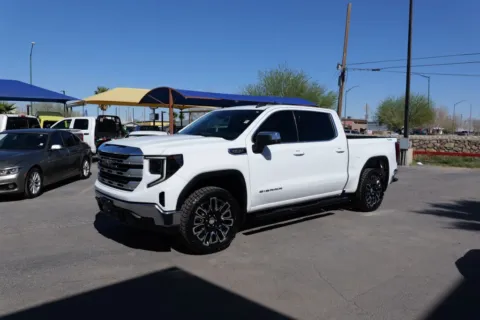 White 2023 GMC Sierra 1500 Crew Cab SLE Pickup 4D 5 3/4 ft for sale in El Paso, TX