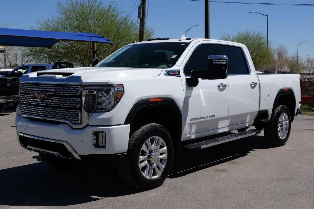 White 2023 GMC Sierra 3500 HD Crew Cab Denali Pickup 4D 6 1/2 ft for sale in El Paso, TX