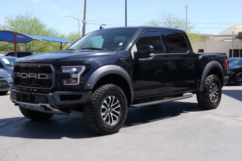 Black 2019 Ford F-150 SuperCrew Cab Raptor Pickup 4D 5 1/2 ft for sale in El Paso, TX