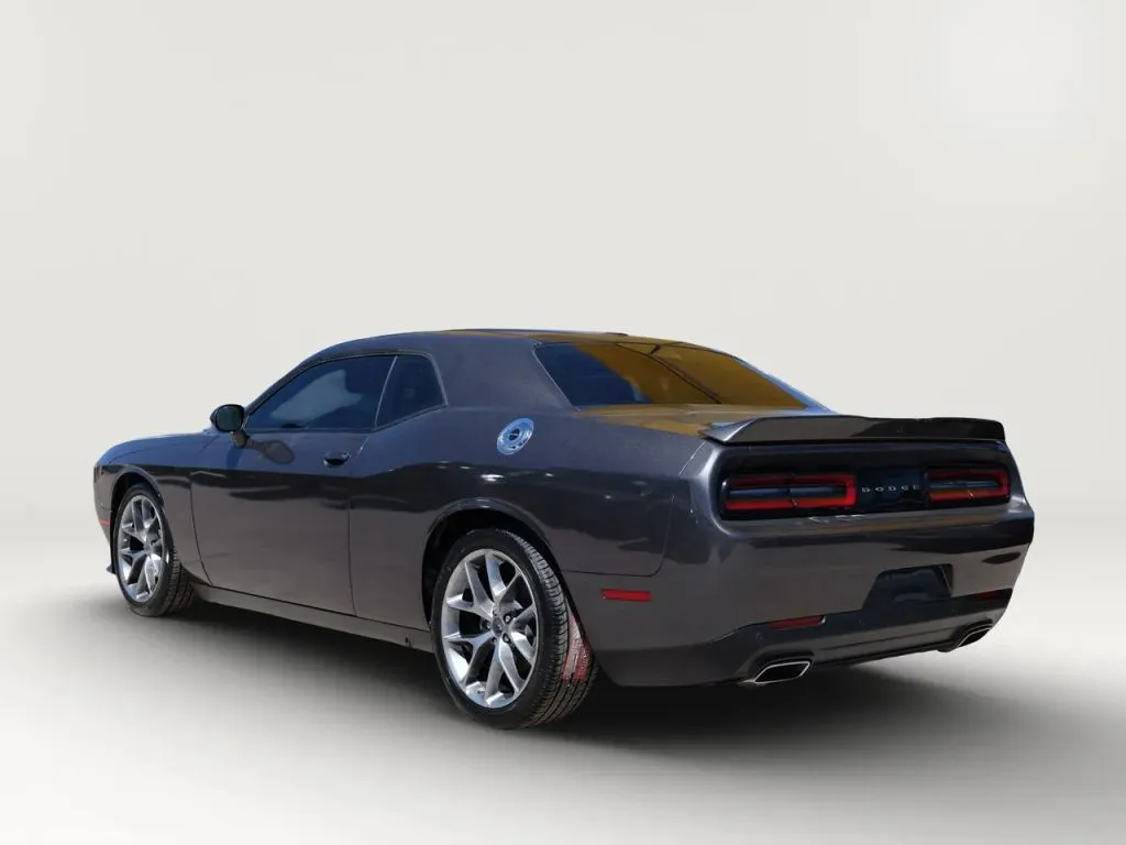 Dodge Challenger photo 3