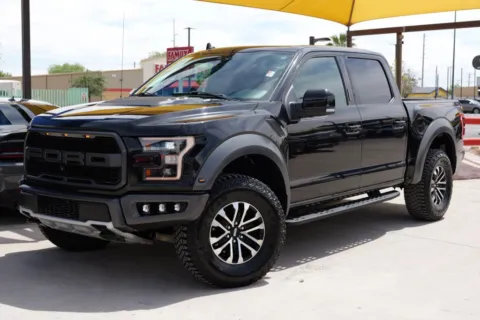 Black 2019 Ford F-150 SuperCrew Cab Raptor Pickup 4D 5 1/2 ft for sale in El Paso, TX