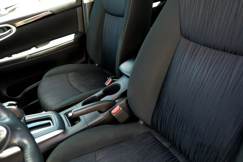 Nissan Sentra photo 9