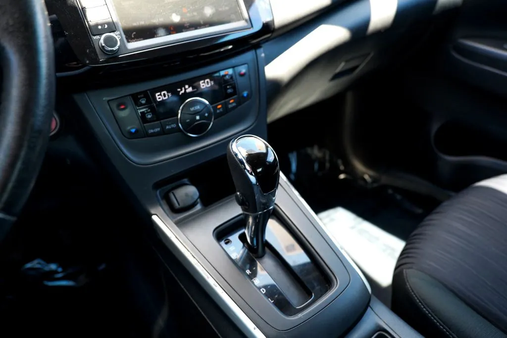 Nissan Sentra photo 7