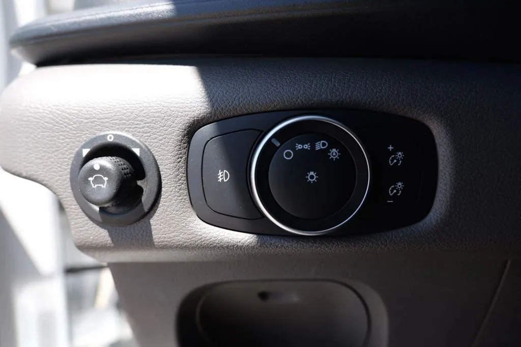 Ford Transit-250 photo 8