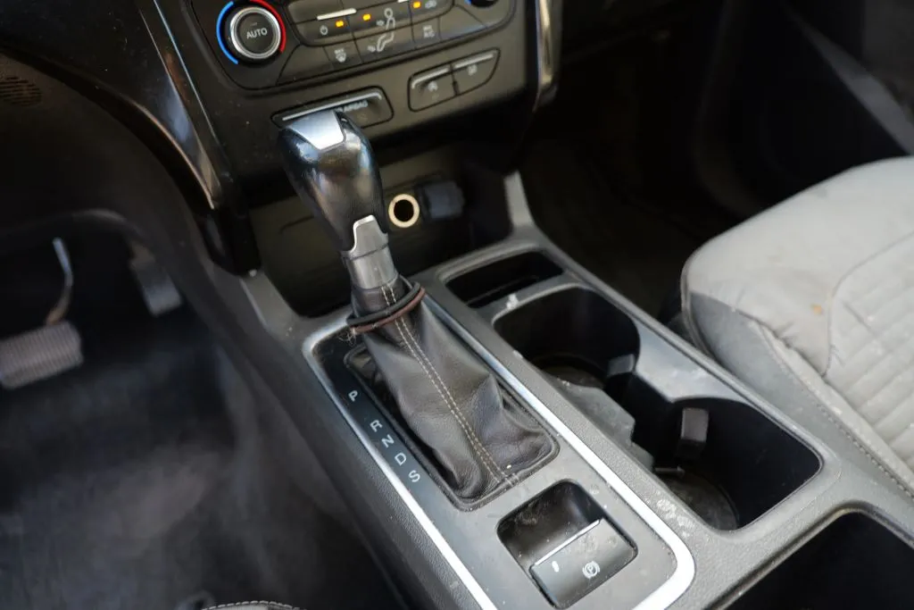 Ford Escape photo 11