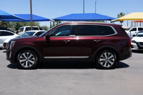 Photos of 2020 Kia Telluride S Sport Utility 4D for sale in El Paso, TX at Torresdey Motors Alameda