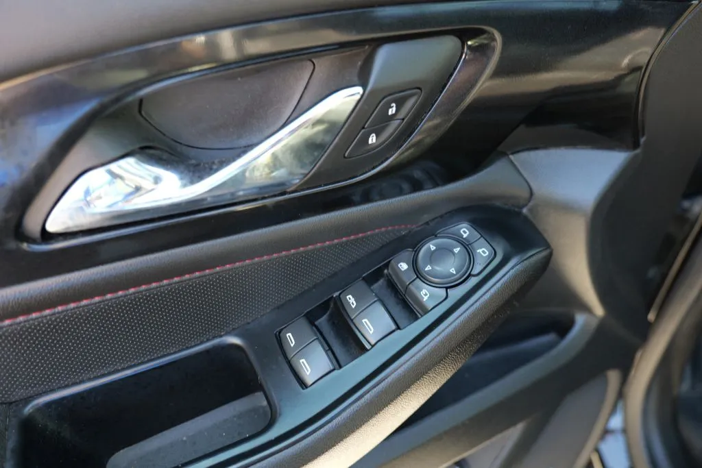 Chevrolet Traverse photo 7