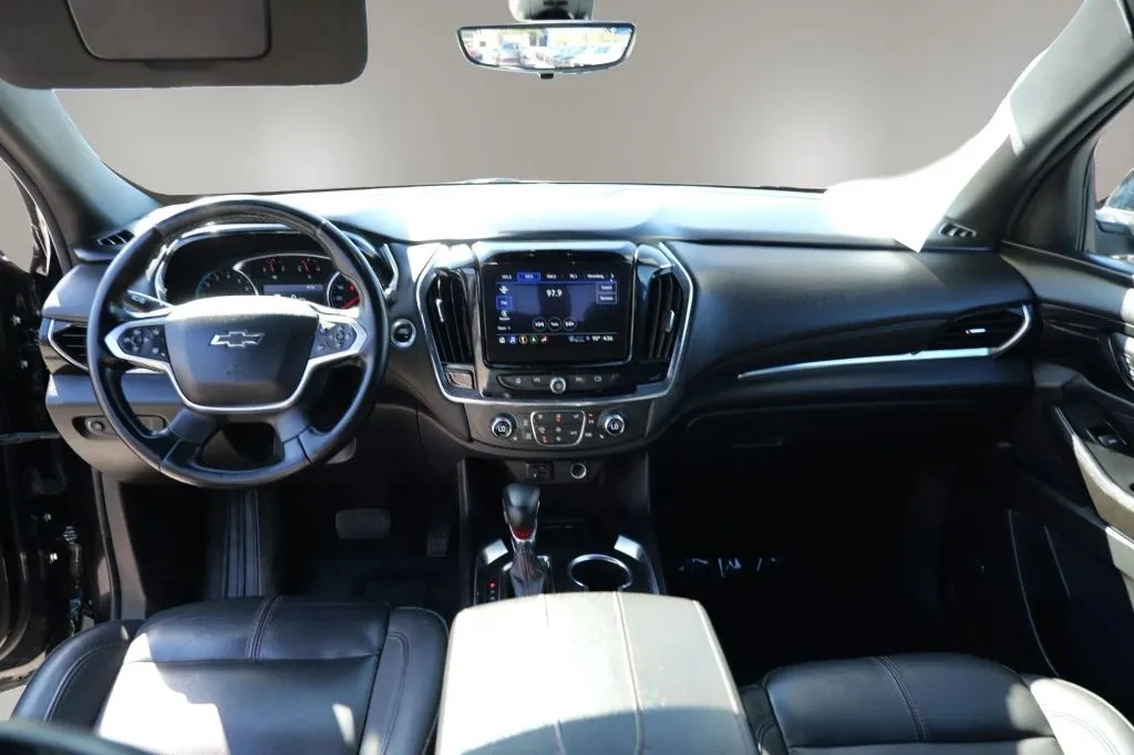 Chevrolet Traverse photo 11