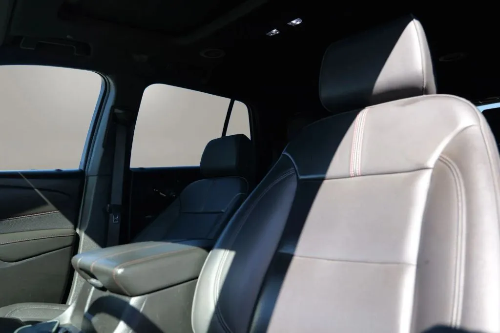 Chevrolet Traverse photo 8