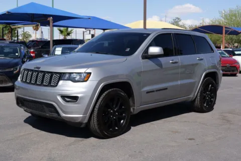 Silver 2019 Jeep Grand Cherokee Altitude Sport Utility 4D for sale in El Paso, TX