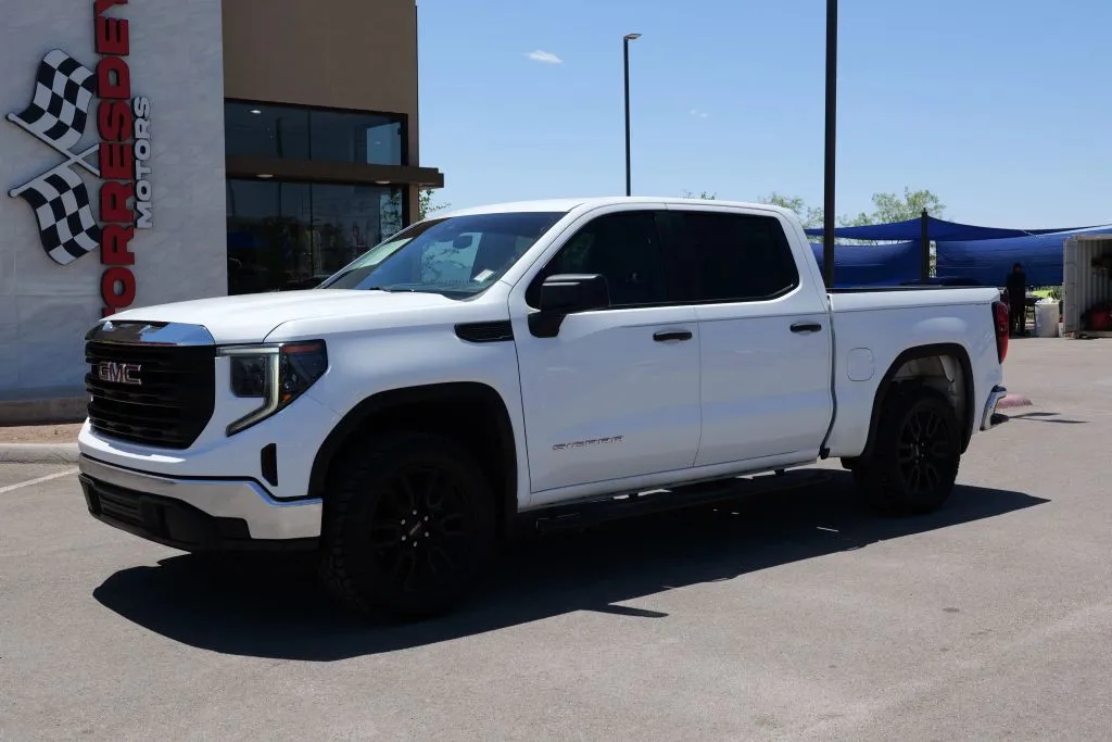 White 2022 GMC Sierra 1500 Crew Cab Pro Pickup 4D 5 3/4 ft for sale in El Paso, TX