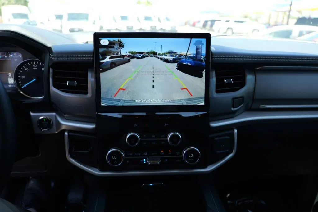 Ford Expedition photo 7