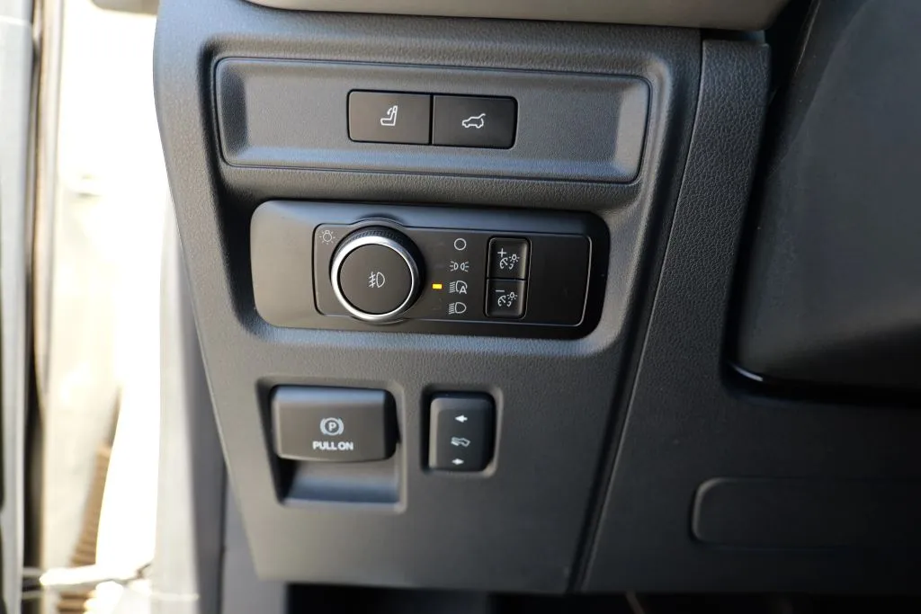 Ford Expedition photo 9