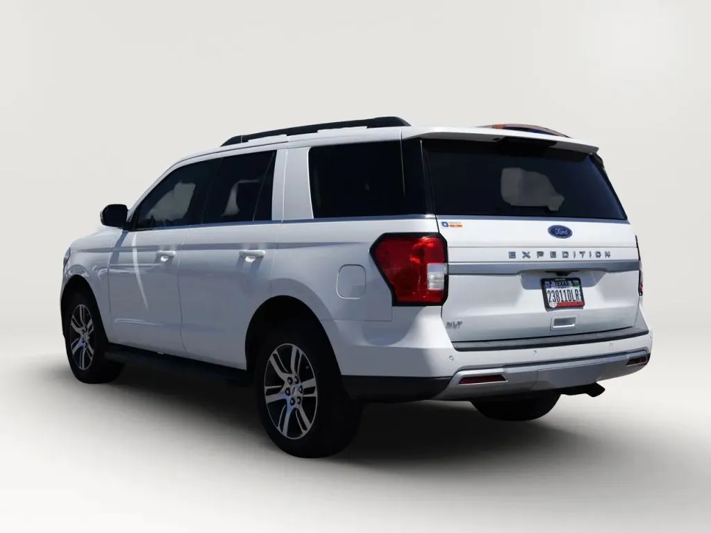 Ford Expedition photo 3