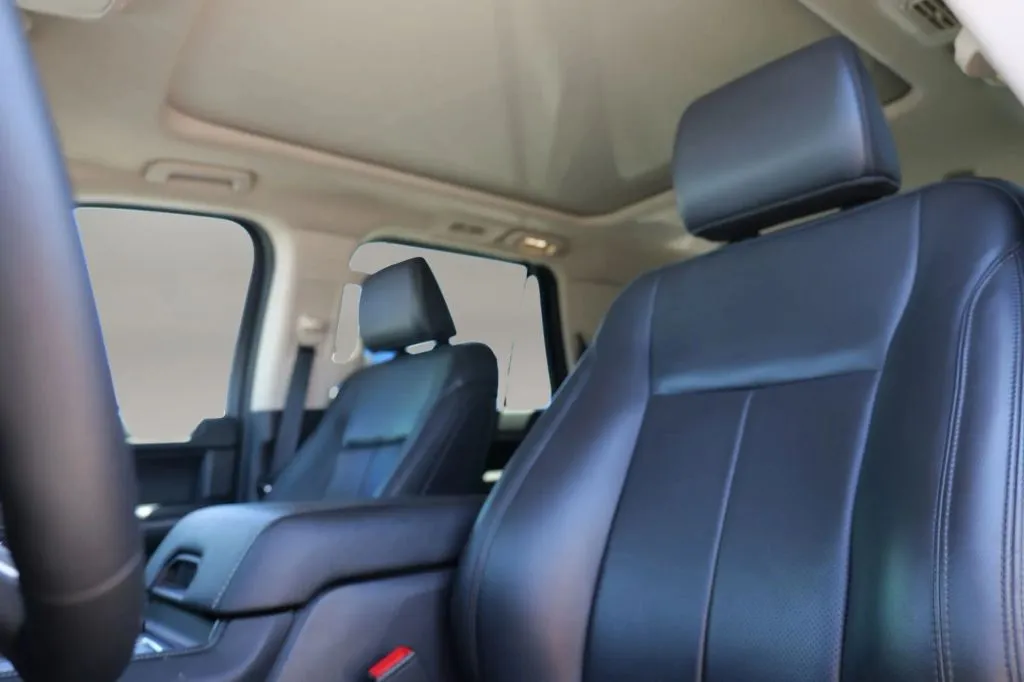 Ford Expedition photo 11
