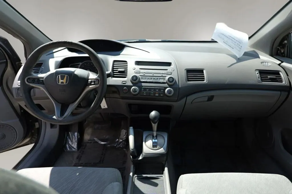 Honda Civic photo 10