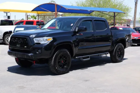 2020 Toyota Tacoma Double Cab SR5 Pickup 4D 5 ft for sale in El Paso, TX