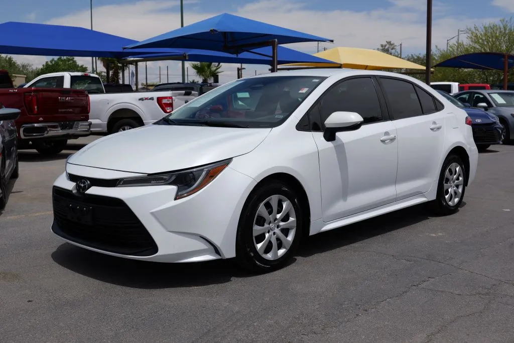 White 2025 Toyota Corolla LE Sedan 4D for sale in El Paso, TX