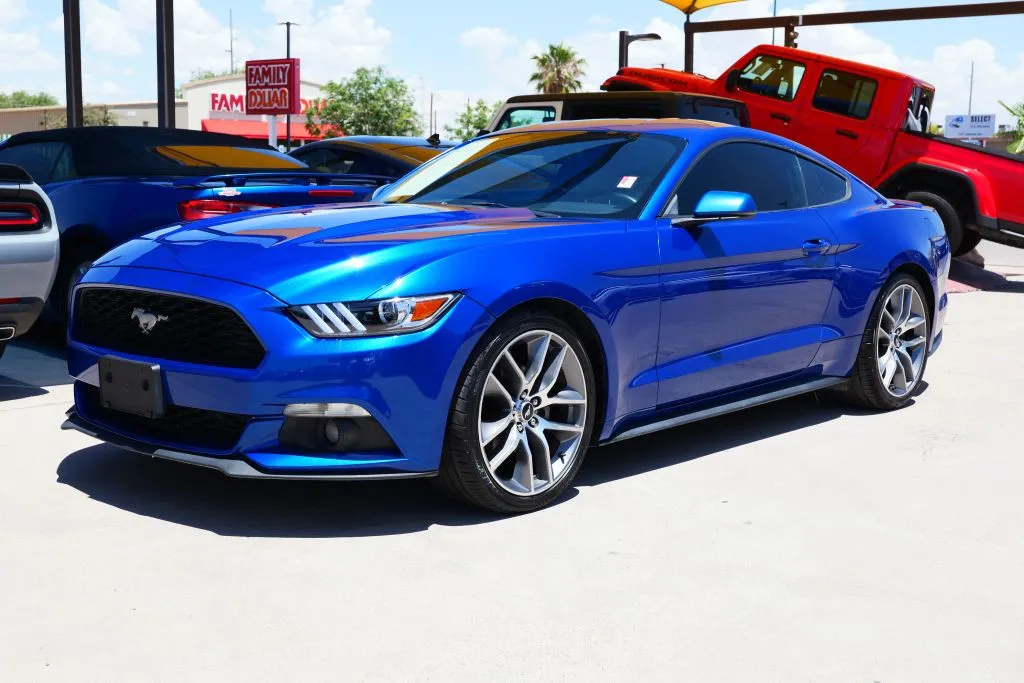 2021 Ford Mustang EcoBoost Coupe Premium's photo