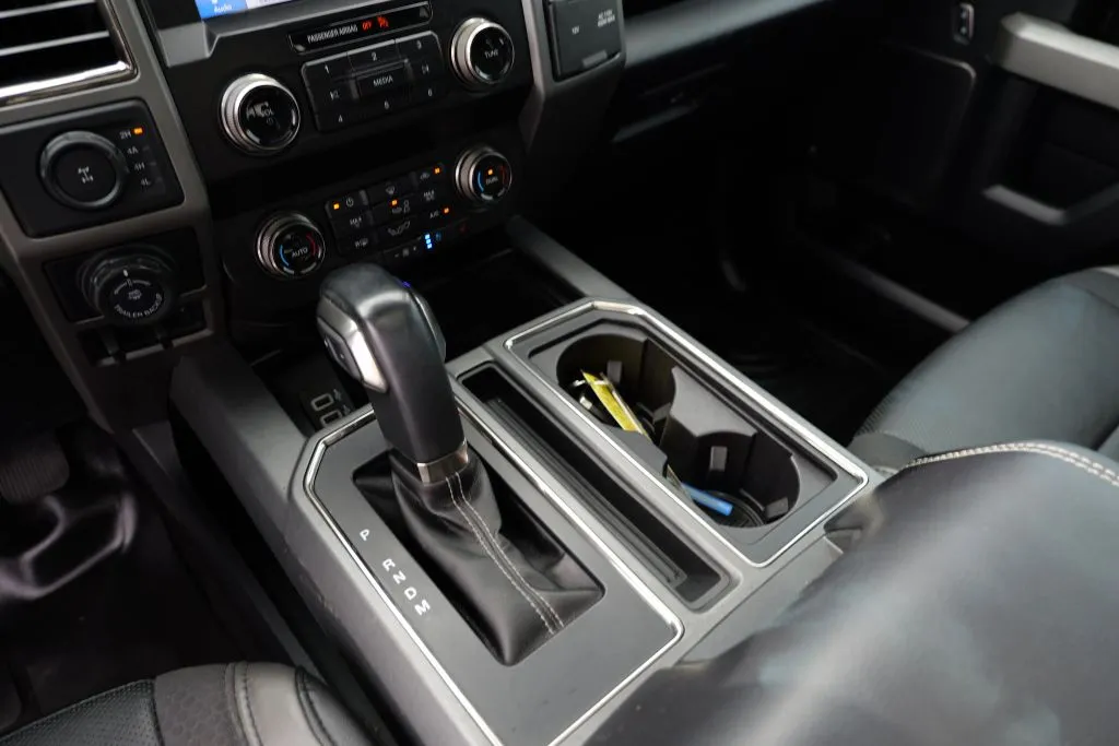 Ford F-150 photo 12