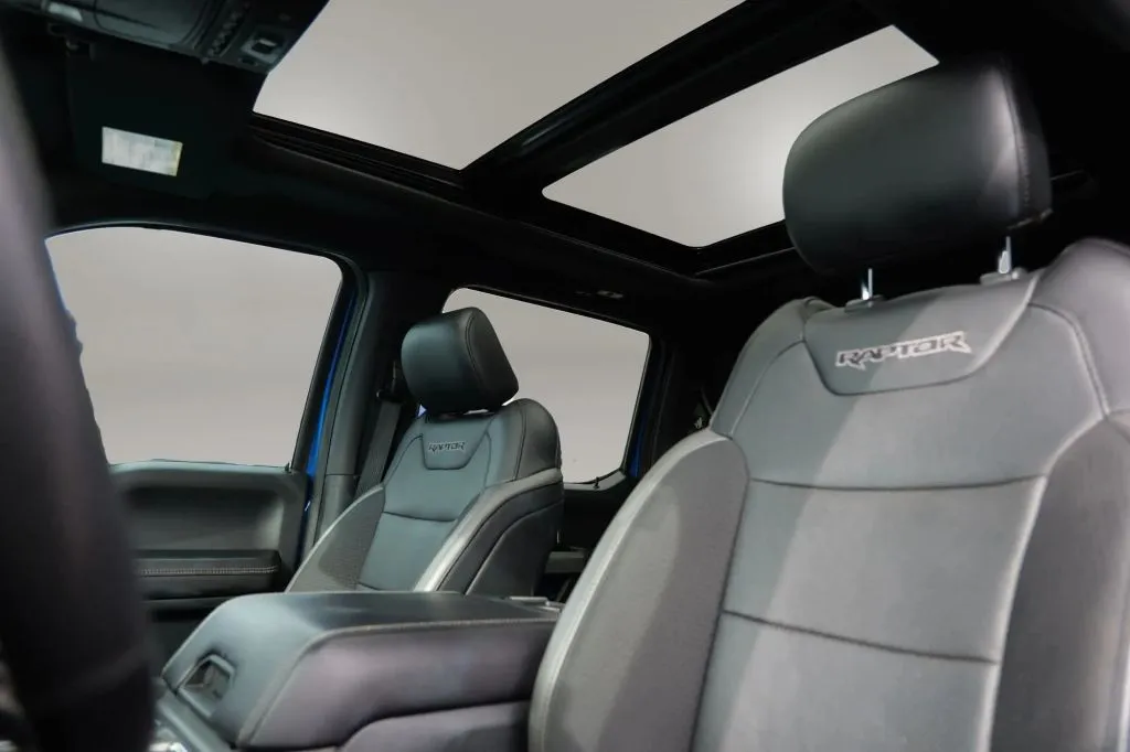 Ford F-150 photo 9