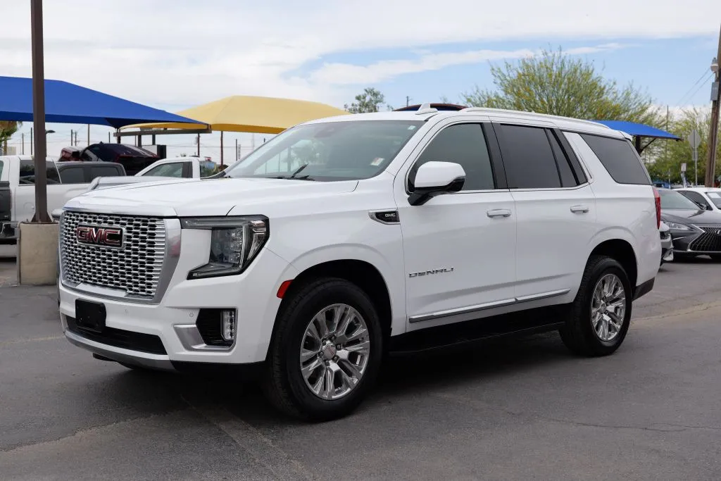 White 2023 GMC Yukon Denali Sport Utility 4D for sale in El Paso, TX