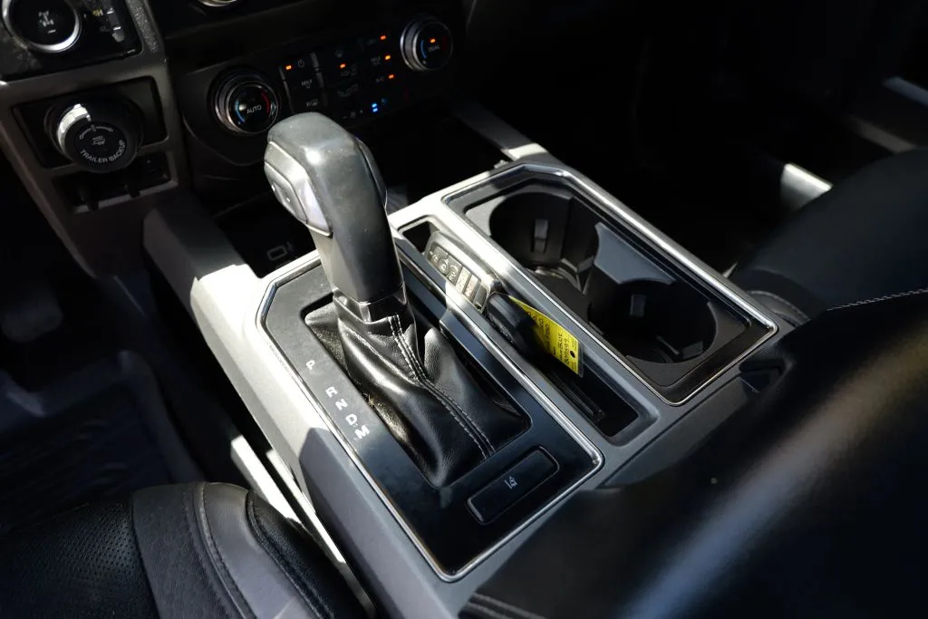 Ford F-150 photo 12