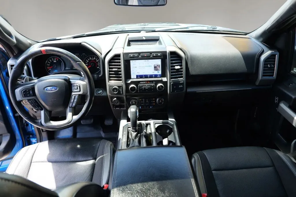 Ford F-150 photo 11
