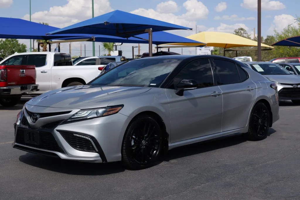 2023 Toyota Camry XSE's photo
