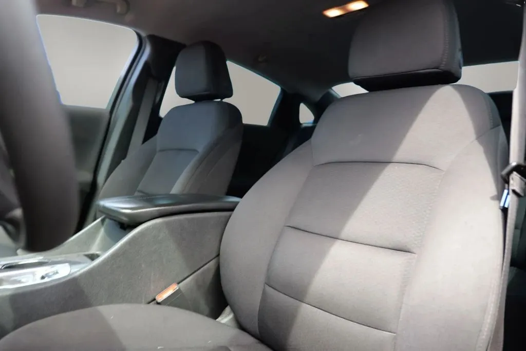 Chevrolet Malibu photo 8
