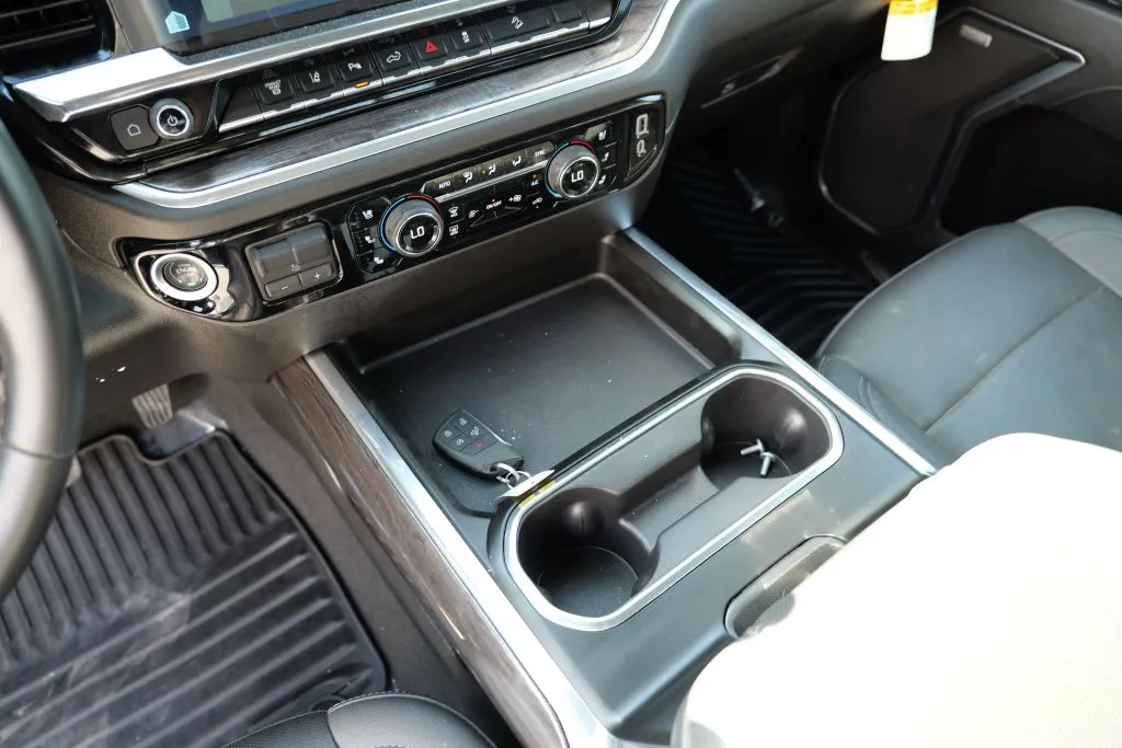 Chevrolet Silverado photo 12