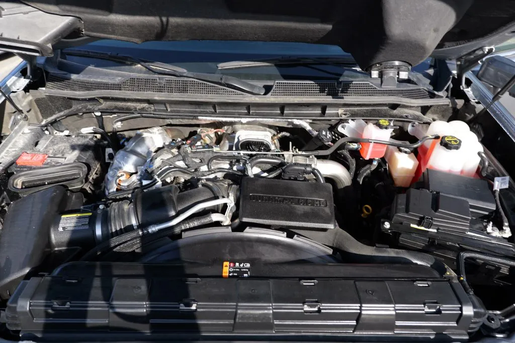 Chevrolet Silverado photo 15