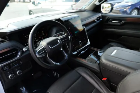 More photos of 2025 GMC Yukon Denali Sport Utility 4D at Torresdey Motors Alameda, TX